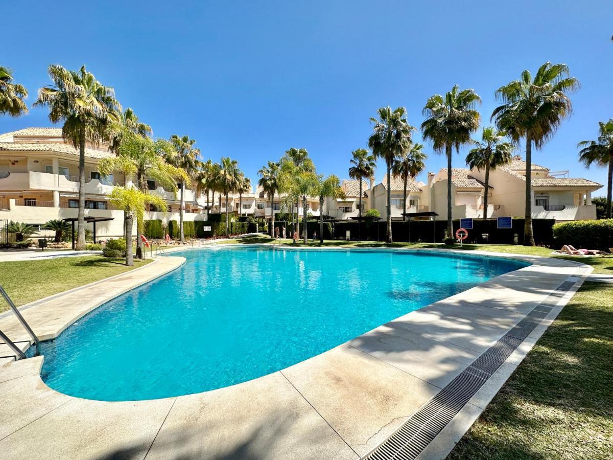 El Arenal Townhouse By The Beach With Swimming Pool - Eaw Homes Marbella Exterior foto